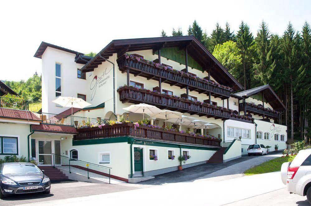 Panoramahotel Gürtl Haus im Ennstal Exterior foto